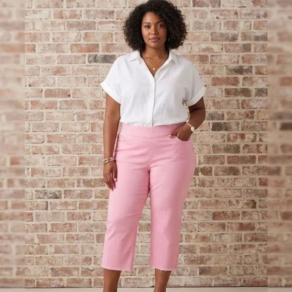 Ruby Rd Pink Pull-On Crop Pants Size 18W Raw Hem Stretch Plus Size Gently Used